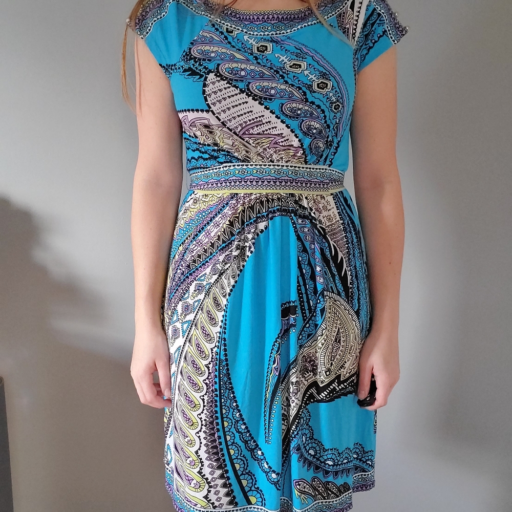 New York and Company waist-tie dress